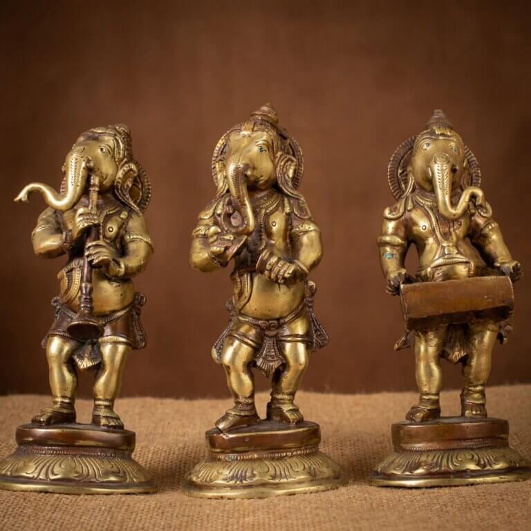 statue Ganesh musicien