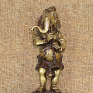 statue Ganesh musicien clarinette