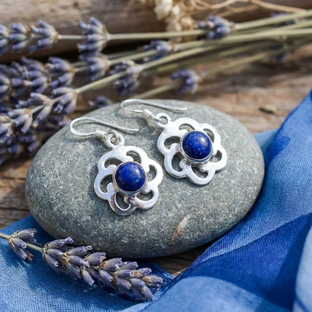 Boucles d’Oreilles en Argent 925 – Lapis-Lazuli en Monture Florale