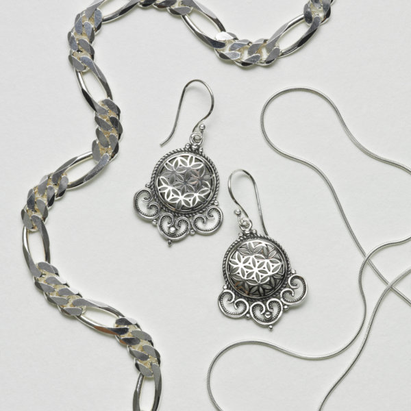 fleur de vie en boucles d'oreilles