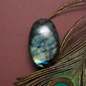 Galet en Labradorite Ovale