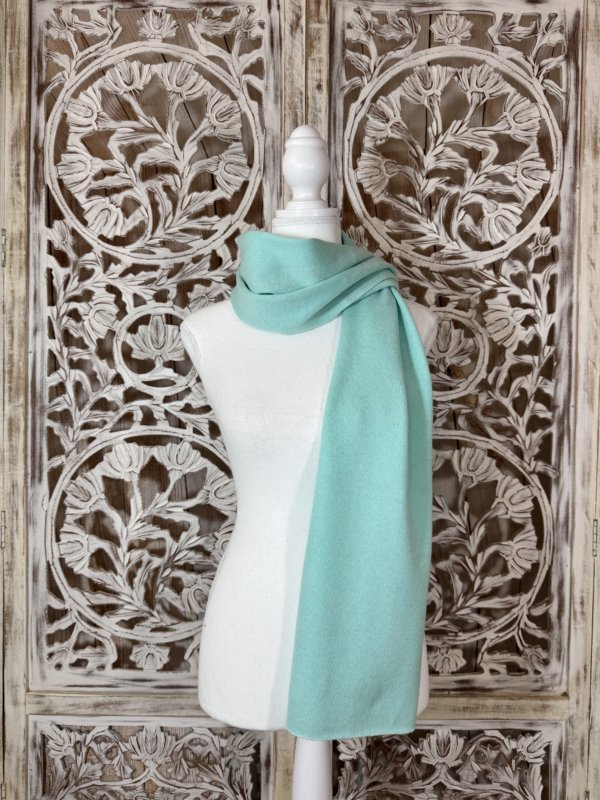 Écharpe bleu turquoise 100% cachemire