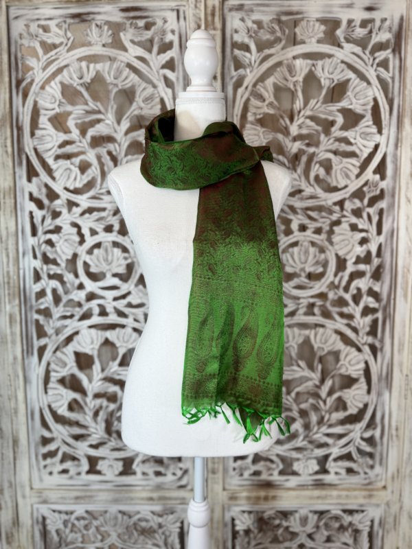 foulards en soie bicolores vert et rouge