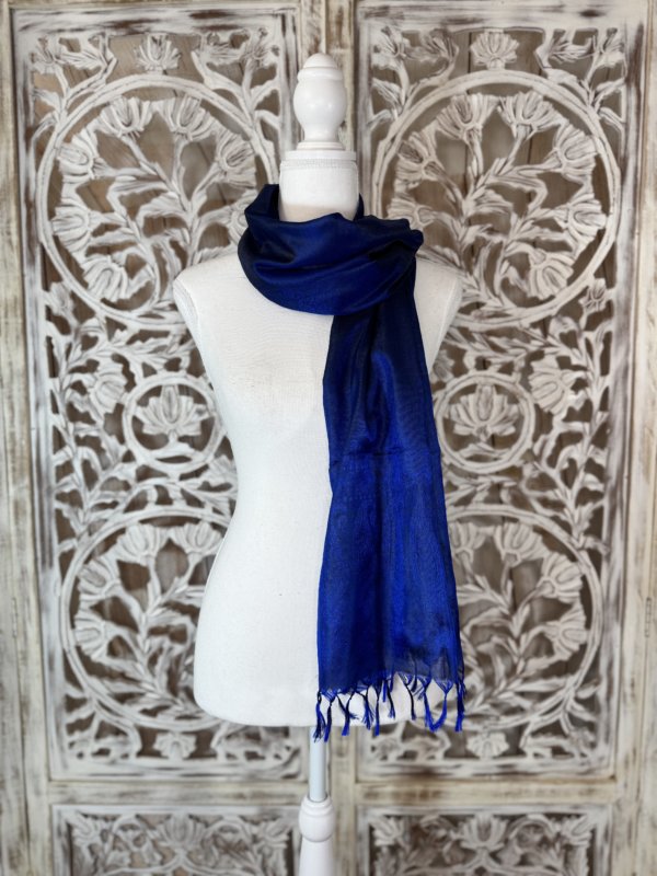 foulards en soie bicolores bleu roi et noir