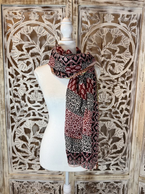 foulards coton block print avec bande dorée .print 16