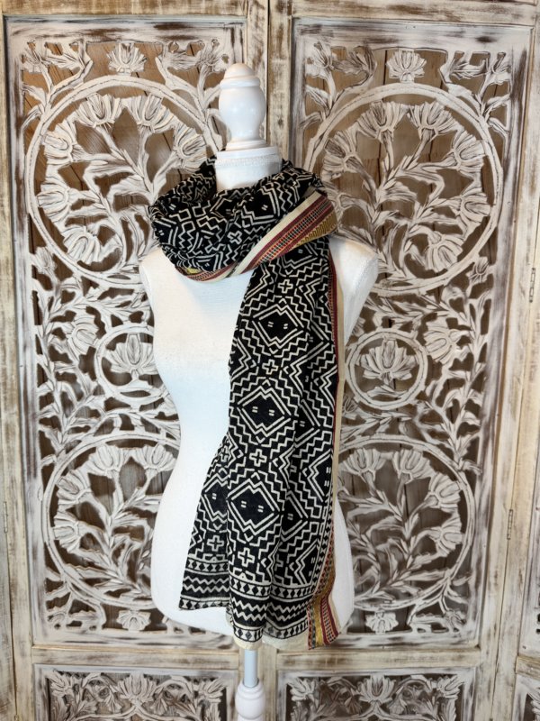 foulards coton block print avec bande dorée .print 15