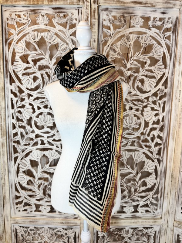 foulards coton block print avec bande dorée .print 12