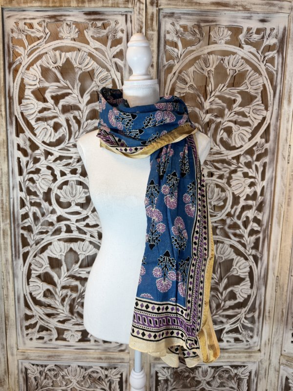 foulards en coton block print avec bande dorée .print 8