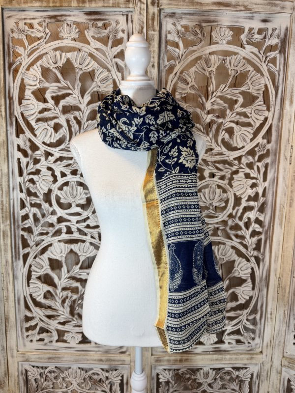 foulards en coton block print avec bande dorée .print 6
