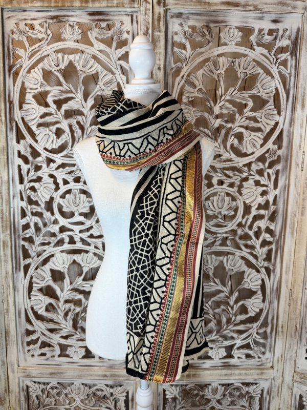 foulards en coton block print avec bande dorée .print 2