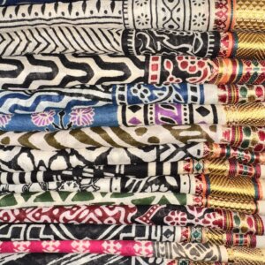 foulard à bande dorée tout les imprimés