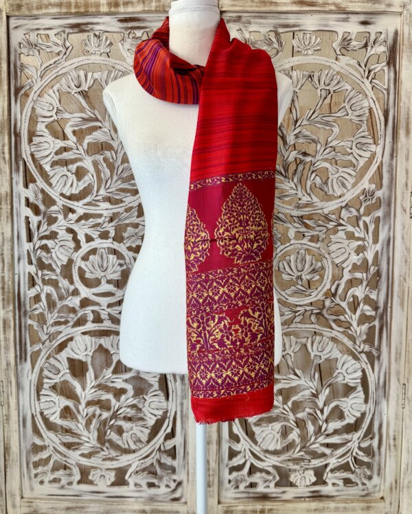 Foulard Ligné Arbre en viscose rouge
