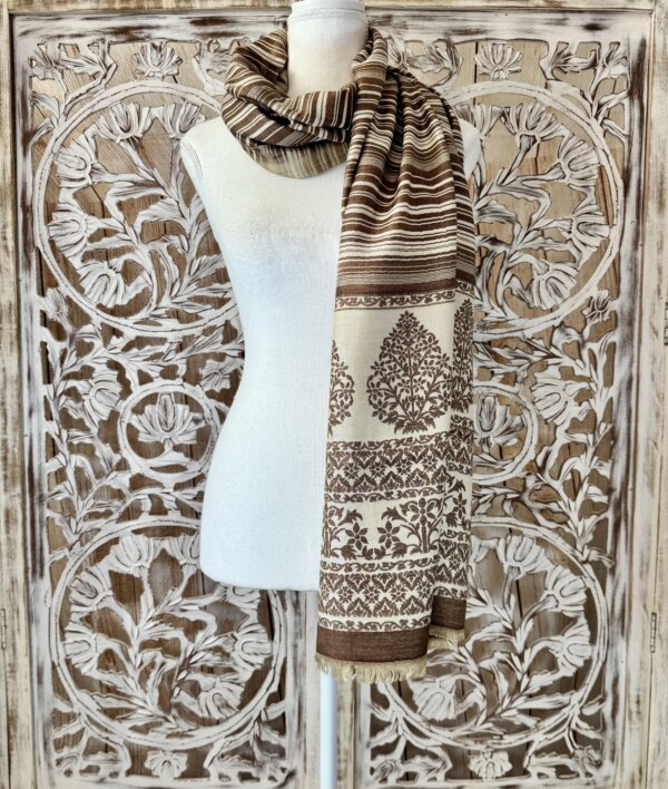 Foulard Ligné Arbre en viscose brune