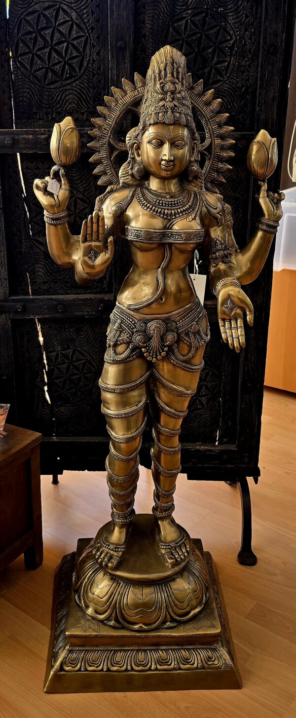 grande laxmi debout en bronze