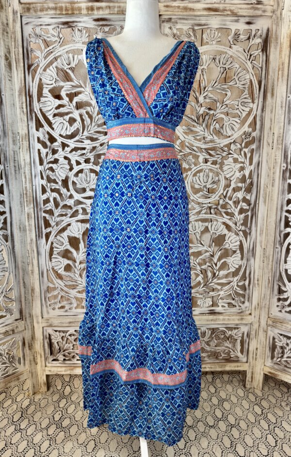 ensemble Amrita haut et jupe #5269#5280 (5)