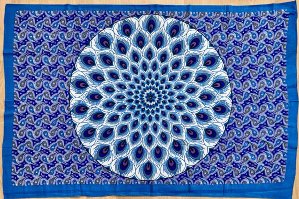 Tentures bleu plume de paon